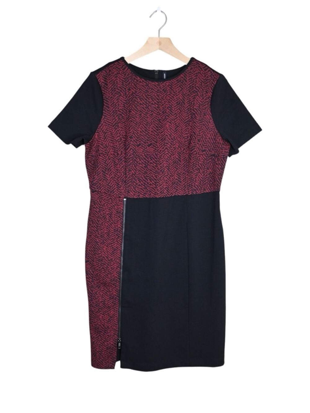 View by Walter Baker Women's 14 Red Black Sheath Dress with Zipper Detail